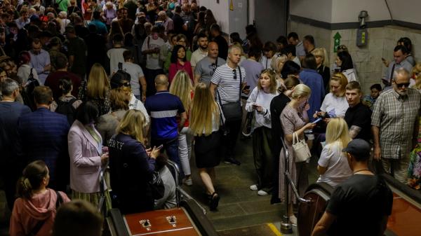 People take cover inside a subway station during an air raid a<em></em>lert, amid Russia&#39;s attack on Ukraine, in Kyiv, Ukraine, June 1, 2023. REUTERS/Alina Smutko